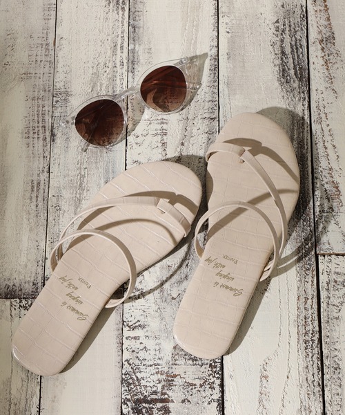 N.（N. Natural Beauty Basic）（エヌエヌナチュラルビューティーベーシック）の「アシンメトリーフラットサンダル（パンプス・レディース・ブラック/ホワイト・MEDIUM/LARGE）」の2枚目の写真