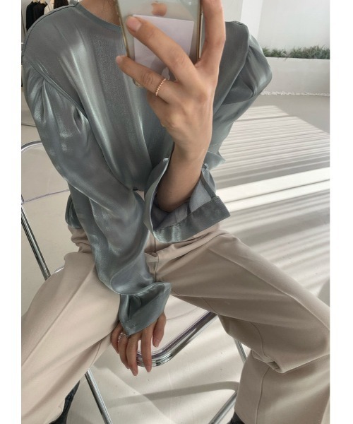 Ritzy（リッツィー）の「大人シルエット　ツヤ感ロングスリーブカットソー（Tシャツ/カットソー・レディース・ホワイト/ブラック/パープル/ブルーグレー・FREE）」の13枚目の写真