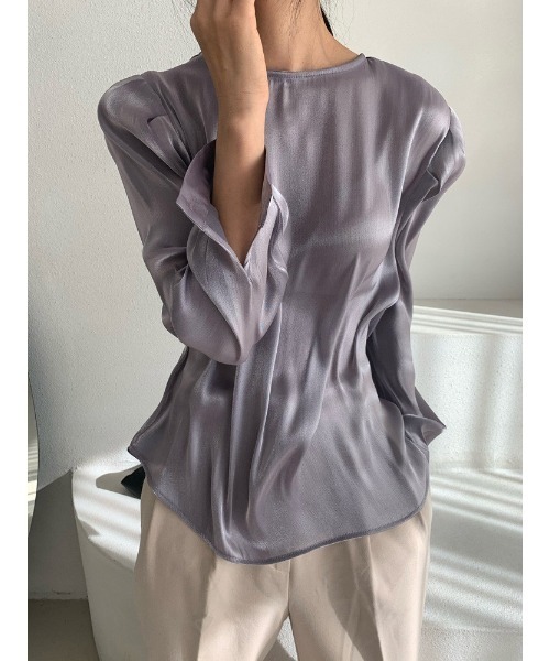 Ritzy（リッツィー）の「大人シルエット　ツヤ感ロングスリーブカットソー（Tシャツ/カットソー・レディース・ホワイト/ブラック/パープル/ブルーグレー・FREE）」の10枚目の写真