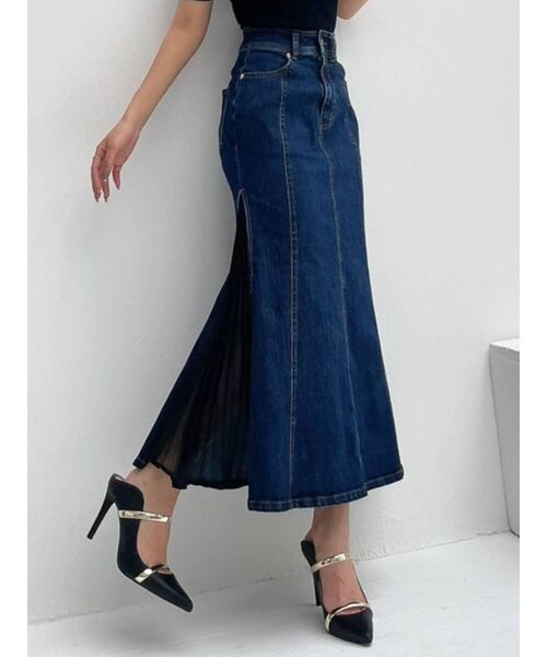 RESEXXY(リゼクシー)の「ロングデニムシフォンプリーツスカート(デニムスカート・レディース・ホワイト/ベージュ/インディゴブルー・SMALL/MEDIUM)」の3枚目の写真