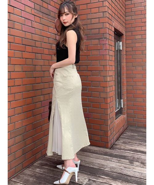 RESEXXY(リゼクシー)の「ロングデニムシフォンプリーツスカート(デニムスカート・レディース・ホワイト/ベージュ/インディゴブルー・SMALL/MEDIUM)」の4枚目の写真