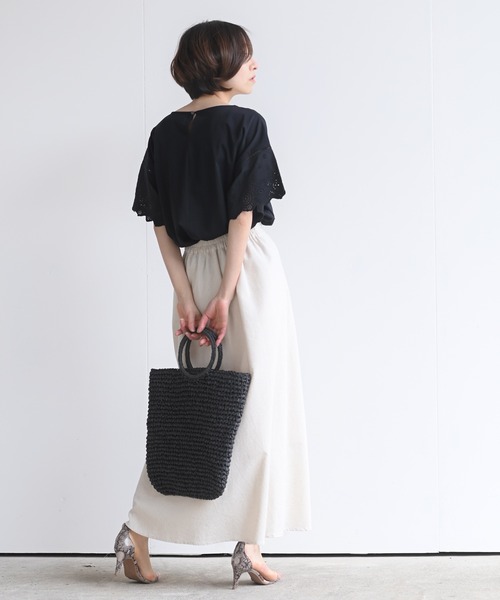 rps（アールピーエス）の「刺繍フレアー袖Ｔシャツ（Tシャツ/カットソー・レディース・ブラック/オフホワイト/ミント/グレイッシュベージュ/ダークベージュ/シルバーグレー・M/フリー）」の17枚目の写真