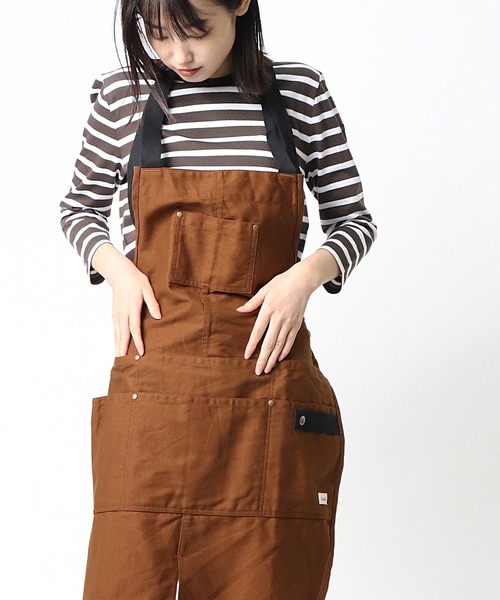 salle de bal（サルデバル）の「FRIENDSHILL / フレンズヒル ショートエプロン 撥水 防シワ MS-174-20 FRH（エプロン・レディース・ブラウン/ネイビー・FREE）」の18枚目の写真