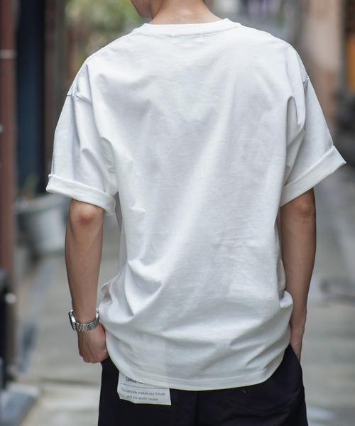 SPINNS(スピンズ)の「【ビッグサイズ】スケーターボーイイラストTシャツ(Tシャツ/カットソー・メンズ・オフホワイト/アイボリー/グリーン・M/L)」の9枚目の写真