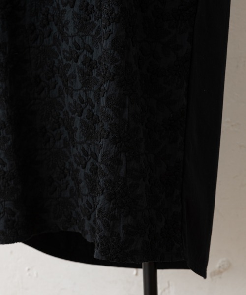ビアズリー　新品　ブラック フレンチワンピース BEARDSLEY（ビアズリー）の「フロント刺繍フレンチワンピース