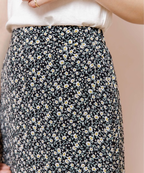flower（フラワー）の「リトルガーデンスカート（スカート・レディース・ブラック/アイボリー・FREE）」の14枚目の写真