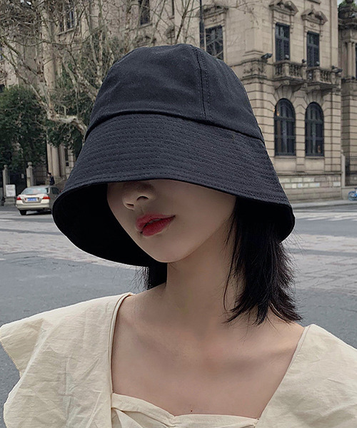 c.u.l(シーユーエル)の「【c.u.l】ドロップブリムバケットハット cula260(ハット・レディース・ホワイト/ブラック/ネイビー/ライトベージュ・FREE)」の8枚目の写真