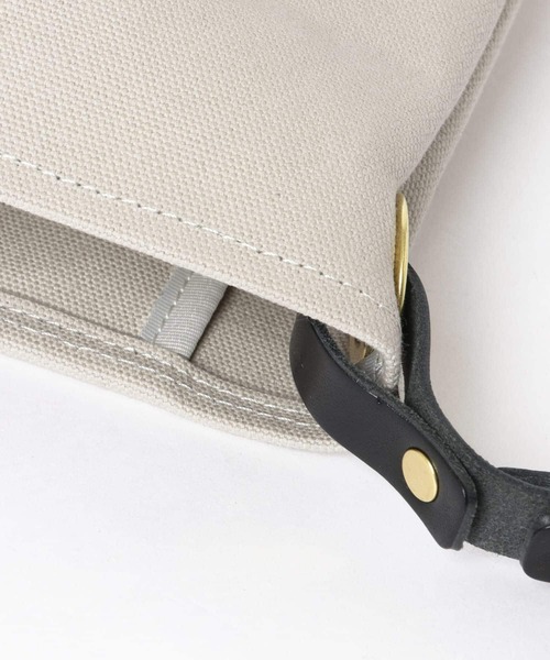URBAN RESEARCH DOORS(アーバンリサーチドアーズ)の「【WEB限定】URBAN RESEARCH DOORS SELECT レザーキャンバスショルダー(ショルダーバッグ・レディース・ブラック/グレー/アイボリー・ONE)」の11枚目の写真