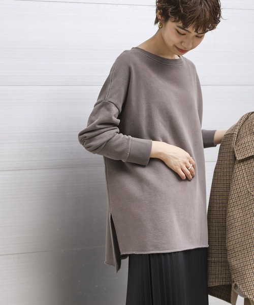 URBAN RESEARCH（アーバンリサーチ）の「製品染めボートネックプルオーバー（Tシャツ/カットソー・レディース・ブラウン/グリーン/モカ/パープル/オフホワイト・FREE）」の3枚目の写真