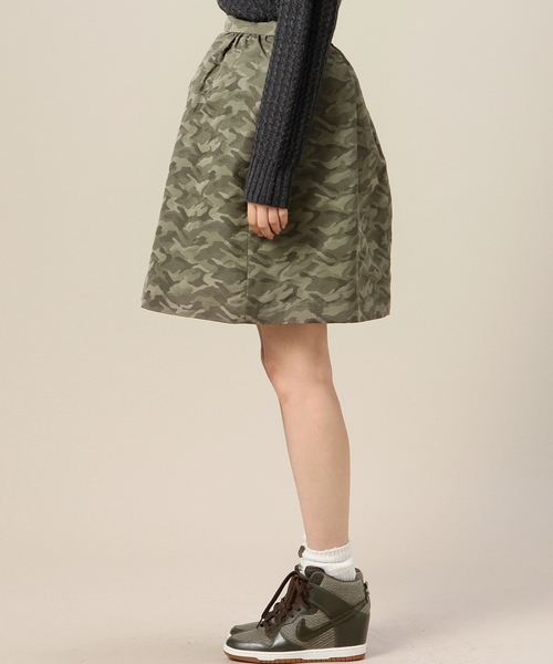 BEAUTY&YOUTH UNITED ARROWS（ビューティーアンドユースユナイテッドアローズ）の「BYSF カモフラジャカード ギャザーフレアスカート 2◆（スカート・レディース・オリーブ/ネイビー・フリー）」の12枚目の写真