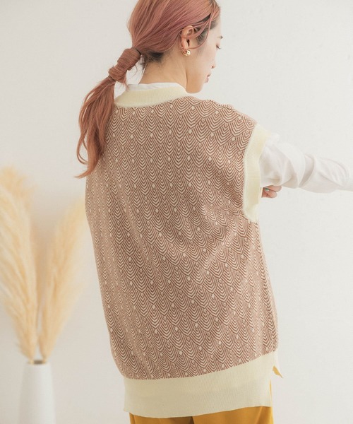ITEMS URBANRESEARCH（アイテムズ アーバンリサーチ）の「ジャガードニットベスト（ベスト・レディース・ライトブラウン/ダークブラウン/アイボリー・FREE）」の7枚目の写真