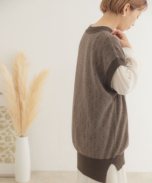 ITEMS URBANRESEARCH（アイテムズ アーバンリサーチ）の「ジャガードニットベスト（ベスト・レディース・ライトブラウン/ダークブラウン/アイボリー・FREE）」の15枚目の写真