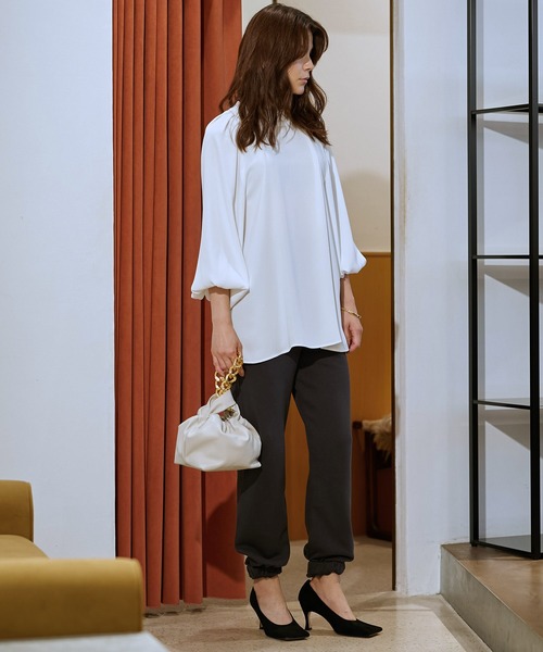 Whim Gazette（ウィムガゼット）の「【WEB限定】ロゴスウェットパンツ（スウェットパンツ・レディース・ホワイト/チャコールグレー・FREE）」の14枚目の写真