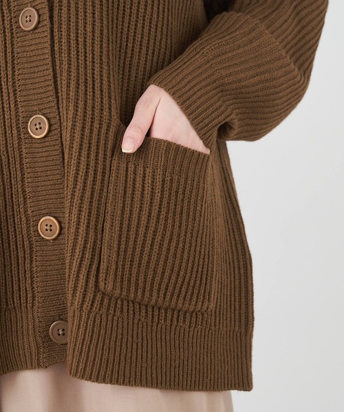 U.S. POLO ASSN.（ユーエスポロアッスン）の「U.S. POLO ASSN./ユーエスポロアッスン 別注ロゴ刺繍 オーバーサイズVネックニットカーディガン（カーディガン/ボレロ・レディース・ネイビー/アイボリー/ブラウン/グリーン/ベージュ/パープル/ブラック/グレー/ダークグレー・FREE）」の13枚目の写真