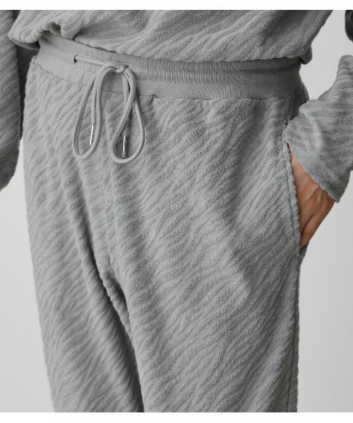 AZUL by moussy（アズールバイマウジー）の「T/H ZEBRA PILE PANTS/ゼブラパイルパンツ（その他パンツ・メンズ・グレー/ブラック・MEDIUM/LARGE）」の20枚目の写真