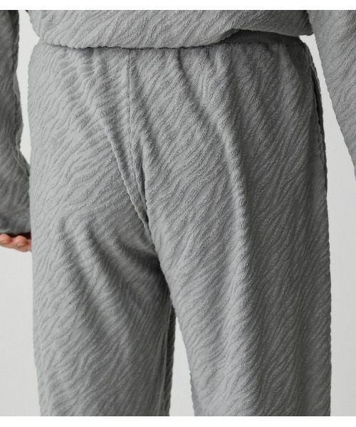 AZUL by moussy（アズールバイマウジー）の「T/H ZEBRA PILE PANTS/ゼブラパイルパンツ（その他パンツ・メンズ・グレー/ブラック・MEDIUM/LARGE）」の21枚目の写真