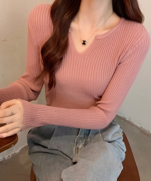 Girly Doll(ガーリードール)の「キーネックリブニット(ニット/セーター・レディース・ホワイト/ブラック/ベージュ/グリーン/パープル/ピンク・FREE)」の8枚目の写真