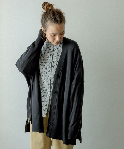 PUAL CE CIN（ピュアルセシン）の「14Gニットカーディガン（カーディガン/ボレロ・レディース・ベージュ/レッド/スミクロ・FREE）」の2枚目の写真