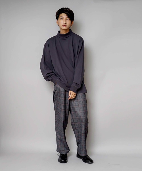 UNIIT(ユニット)の「【UNIIT/ユニット】NanoTecヘビーウェイト 2WAY タートルモックネック ルーズビッグシルエット ロンT(Tシャツ/カットソー・メンズ・ライトベージュ/ライトグレー/チャコールグレー/ネイビー/ライトグリーン・LARGE/MEDIUM/SMALL)」の7枚目の写真