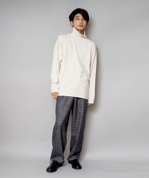 UNIIT(ユニット)の「【UNIIT/ユニット】NanoTecヘビーウェイト 2WAY タートルモックネック ルーズビッグシルエット ロンT(Tシャツ/カットソー・メンズ・ライトベージュ/ライトグレー/チャコールグレー/ネイビー/ライトグリーン・LARGE/MEDIUM/SMALL)」の22枚目の写真