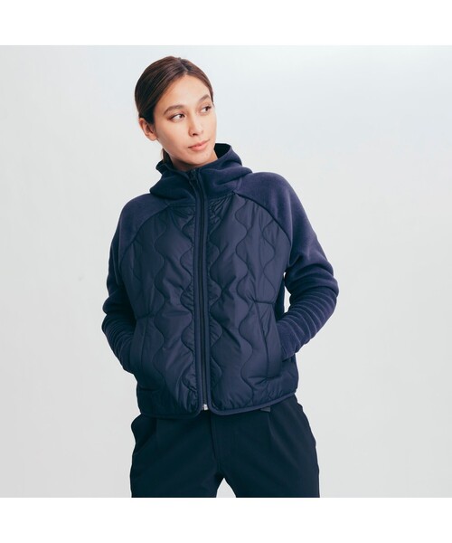 AIGLE(エーグル)の「ファロゥ フリース(パーカー・レディース・レッド系その他/ダークネイビー・40/38/36)」の2枚目の写真