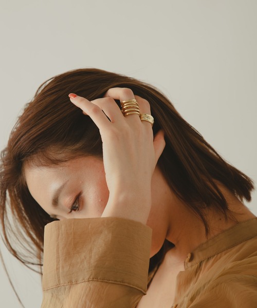 COLOR TOKYO ACCESSORIES（カラートウキョウアクセサリー）の「レイヤード風リング（リング・レディース・シルバー/ゴールド・FREE）」の12枚目の写真