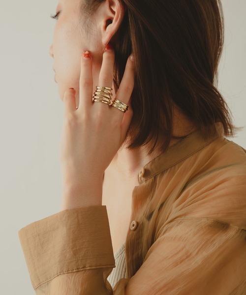 COLOR TOKYO ACCESSORIES（カラートウキョウアクセサリー）の「レイヤード風リング（リング・レディース・シルバー/ゴールド・FREE）」の7枚目の写真