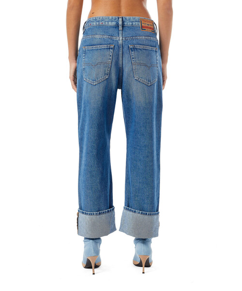 DIESEL（ディーゼル）の「FW22 レディース デニム  ルーズフィット 美シルエット（デニムパンツ・レディース・インディゴブルー・28inch/29inch/24inch/25inch/26inch/27inch/23inch）」の4枚目の写真