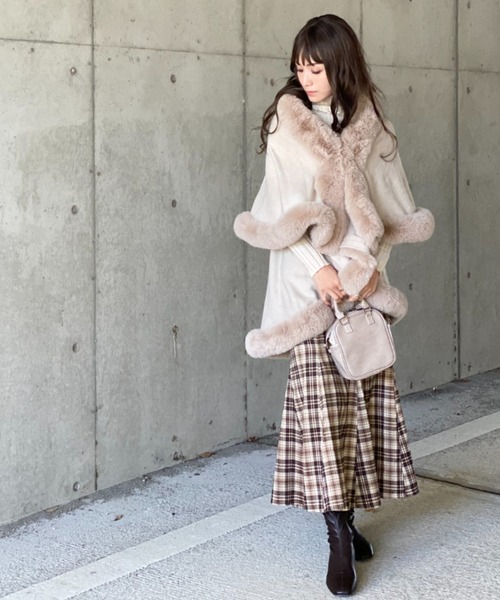 deux amour（ドゥーザムール）の「フリルポンチョ（ポンチョ・レディース・ブラック/ベージュ/モカ・FREE）」の14枚目の写真