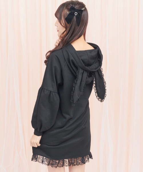 Secret Honey（シークレットハニー）の「ボリューム袖うさ耳パーカーワンピース（パーカー・レディース・ブラック/オフホワイト/イエロー・FREE）」の10枚目の写真