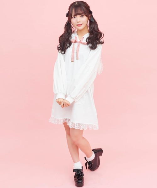 Secret Honey（シークレットハニー）の「ボリューム袖うさ耳パーカーワンピース（パーカー・レディース・ブラック/オフホワイト/イエロー・FREE）」の4枚目の写真