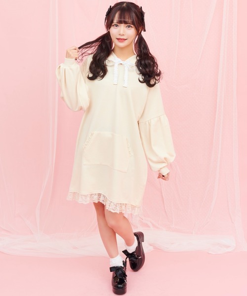 Secret Honey（シークレットハニー）の「ボリューム袖うさ耳パーカーワンピース（パーカー・レディース・ブラック/オフホワイト/イエロー・FREE）」の8枚目の写真