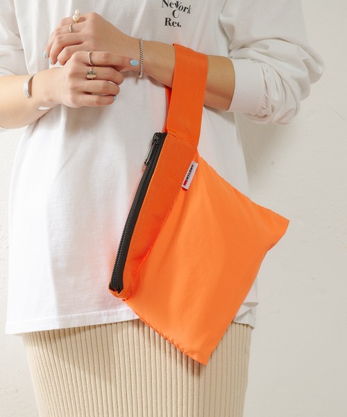 SHENERY(シーナリー)の「(NYLONY/ナイロニー) ワンハンドルバッグ(トートバッグ・レディース・ブルー/オレンジ/グリーン/ピンク・FREE)」の15枚目の写真