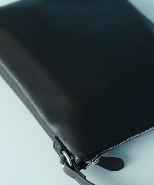 BEAMS HEART（ビームスハート）の「【EC限定カラーあり】フェイクレザー ミニショルダーバッグ（ユニセックス）（ショルダーバッグ・メンズ・オフホワイト/ブルー系その他/グレー/ブラック/その他・ONE SIZE）」の14枚目の写真