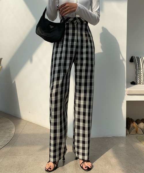 Diosfront（ディオスフロント）の「ハイウエストチェック柄セミワイドパンツ（その他パンツ・レディース・ブラック/パープル/ネイビー/グリーン・M/L/S）」の13枚目の写真