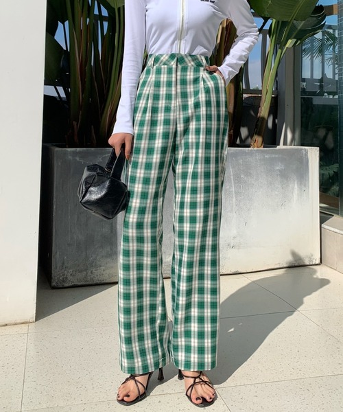 Diosfront（ディオスフロント）の「ハイウエストチェック柄セミワイドパンツ（その他パンツ・レディース・ブラック/パープル/ネイビー/グリーン・M/L/S）」の17枚目の写真