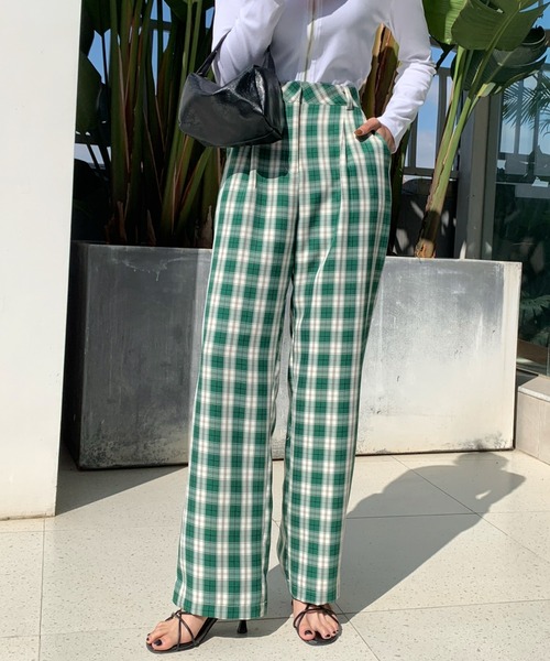 Diosfront（ディオスフロント）の「ハイウエストチェック柄セミワイドパンツ（その他パンツ・レディース・ブラック/パープル/ネイビー/グリーン・M/L/S）」の20枚目の写真