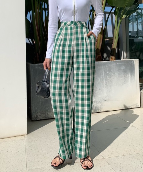Diosfront（ディオスフロント）の「ハイウエストチェック柄セミワイドパンツ（その他パンツ・レディース・ブラック/パープル/ネイビー/グリーン・M/L/S）」の5枚目の写真