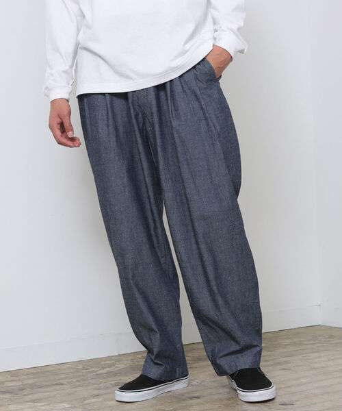 BEAMS（ビームス）の「BEAMS / シャンブレー ワイド テーパード スラックス（スラックス・メンズ・ブラック/ブラック系その他/ブルー系その他・S/M/L/XL）」の11枚目の写真