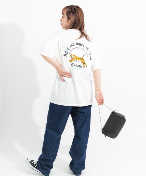 nemne store（ネンネストア）の「ワンポイント刺繍入りバックプリントアソートT（Tシャツ/カットソー・レディース・オフホワイト/グリーン/オートミール/スミクロ・フリー）」の21枚目の写真