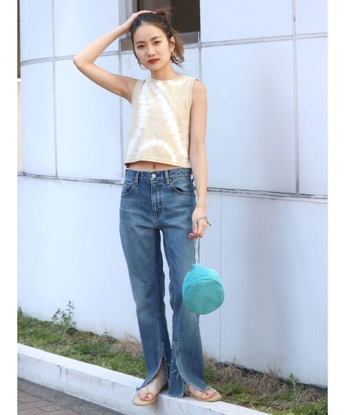 Ungrid（アングリッド）の「絞り染めショートタンクトップ（タンクトップ・レディース・ベージュ/キャメル・FREE）」の6枚目の写真