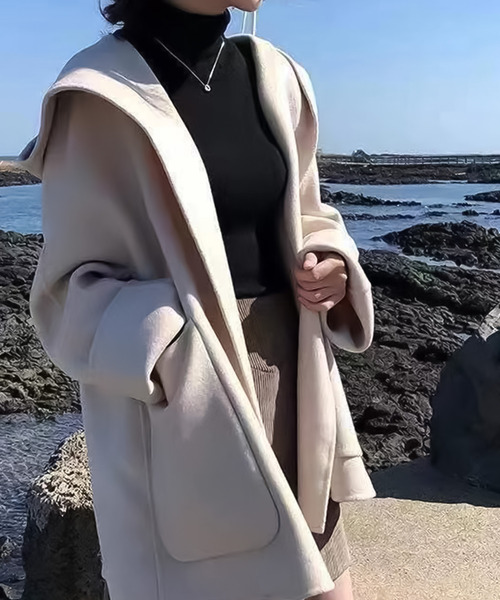 Bifrost（ビフレスト）の「フード付きポンチョコート（ポンチョ）」 - WEAR