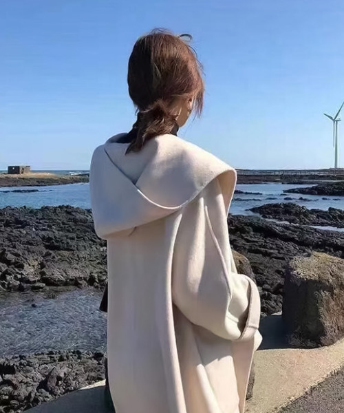 Bifrost（ビフレスト）の「フード付きポンチョコート（ポンチョ）」 - WEAR