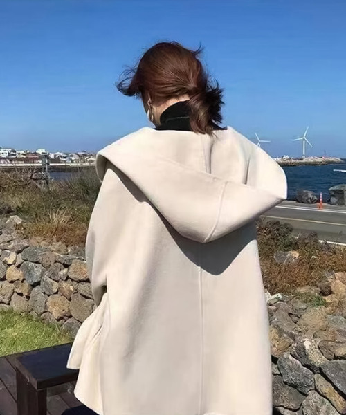 Bifrost（ビフレスト）の「フード付きポンチョコート（ポンチョ）」 - WEAR