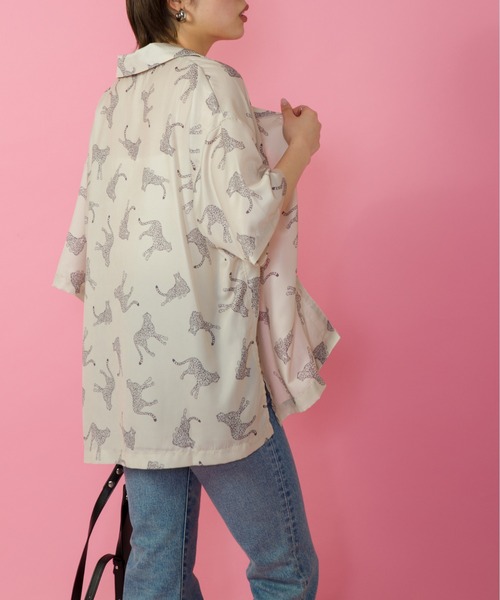 SpRay(スプレイ)の「ヒョウ柄オープンカラーシャツ(シャツ/ブラウス・レディース・ベージュ/オフホワイト/ライトカーキ・FREE)」の7枚目の写真