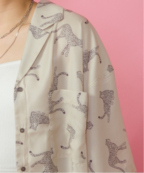 SpRay(スプレイ)の「ヒョウ柄オープンカラーシャツ(シャツ/ブラウス・レディース・ベージュ/オフホワイト/ライトカーキ・FREE)」の6枚目の写真