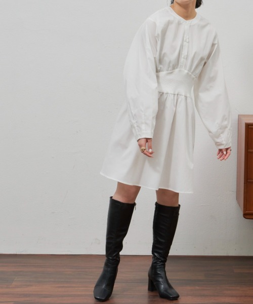 VANNIE U(ヴァニーユー)の「ウエストリブギャザーチュニック/ミニブラウス(シャツ/ブラウス・レディース・ホワイト/ブラック・FREE)」の10枚目の写真