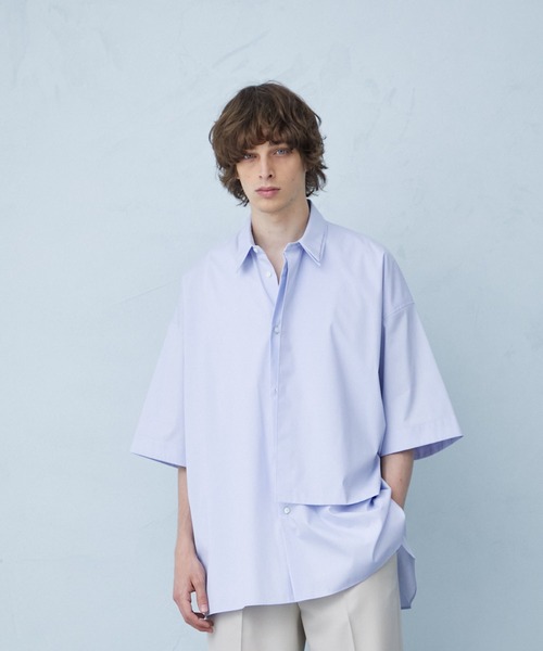 PUBLIC TOKYO（パブリックトウキョウ）の「レイヤードオーバーシャツ（シャツ/ブラウス・メンズ・ホワイト/サックスブルー・1/2）」の3枚目の写真