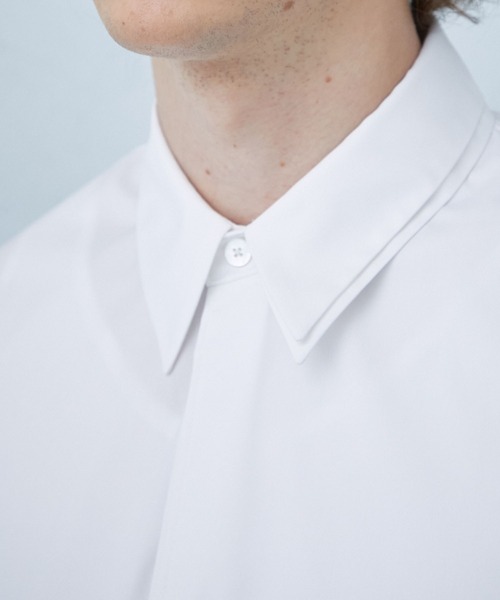 PUBLIC TOKYO（パブリックトウキョウ）の「レイヤードオーバーシャツ（シャツ/ブラウス・メンズ・ホワイト/サックスブルー・1/2）」の18枚目の写真
