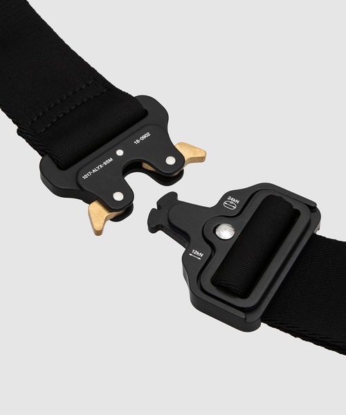 1017 ALYX 9SM(アリクス)の「CLASSIC ROLLERCOASTER BELT(ベルト・メンズ・ブラック×シルバー/ブラック×ブラック・FREE)」の4枚目の写真